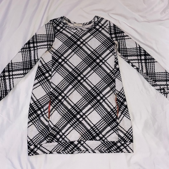 Soprano patterned long sleeve dress - Picture 1 of 2